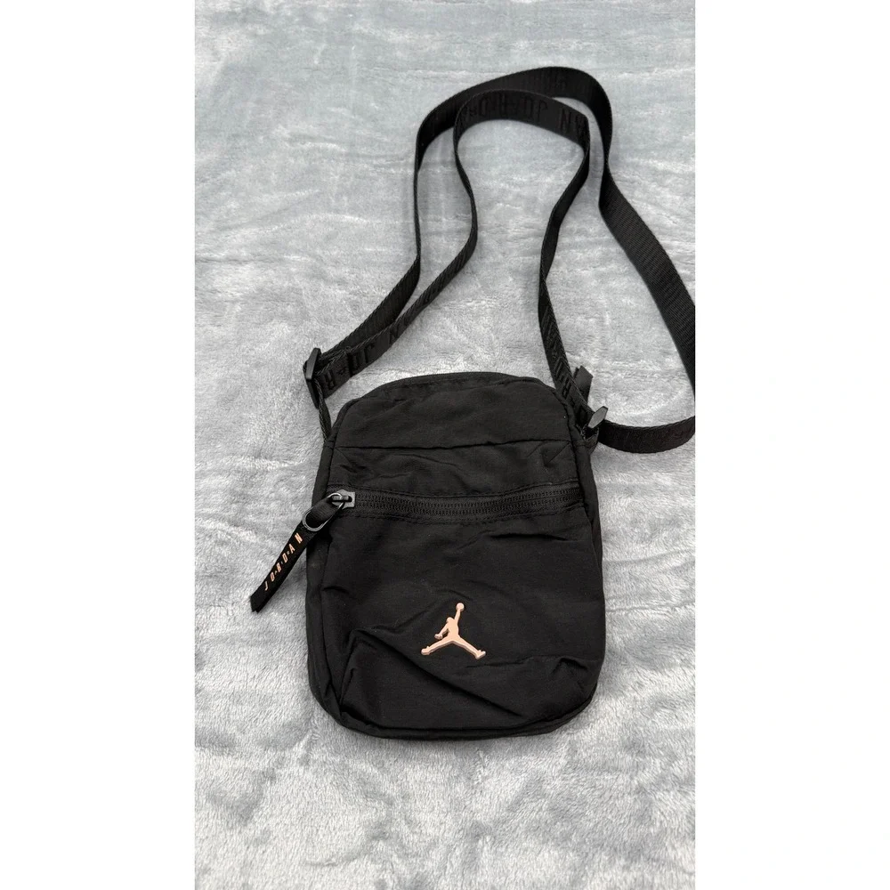 Nike Air Jordan Jumpman Crossbody Bag Black Adjustable Shoulder Messenger Bag